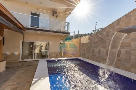 Casa com 3 Quartos à venda, 351m² no Jardim Califórnia, Caraguatatuba