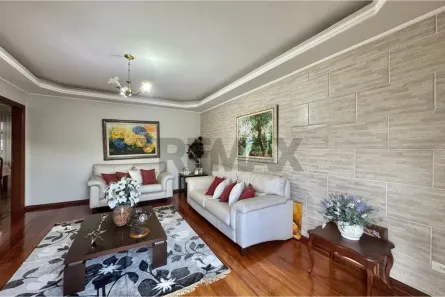 Casa com 4 Quartos à venda, 241m² no Santa Ângela, Poços de Caldas