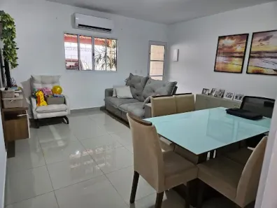 Casa com 2 Quartos à venda, 70m² no Laranjeiras, Uberlândia
