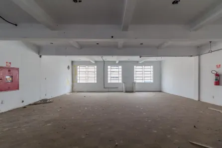 Ponto Comercial para alugar, 500m² no Liberdade, São Paulo