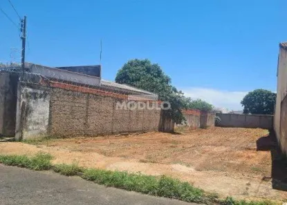 Lote/Terreno à venda, 360m² no Brasil, Uberlândia