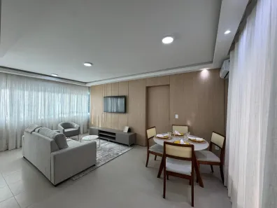Apartamento com 3 Quartos para alugar, 110m² no Centro, Balneário Camboriú