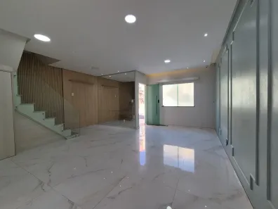Casa de Condomínio com 3 Quartos para alugar, 220m² no Flores, Manaus