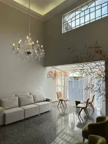 Sobrado com 5 Quartos à venda, 500m² no Vila Oliveira, Mogi das Cruzes