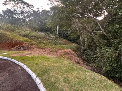 Lote/Terreno à venda, 990m² no Novo Horizonte, Juiz de Fora