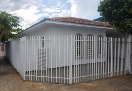 Casa com 3 Quartos para alugar, 120m² no Vila São José, São José do Rio Preto