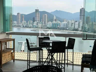 Casa de Condomínio com 3 Quartos à venda, 200m² no Canto da Praia, Itapema