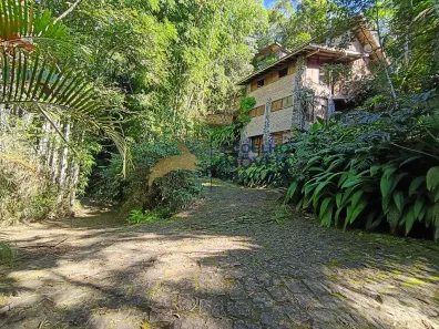 Casa de Condomínio com 5 Quartos à venda, 350m² no Praia Vermelha, Ubatuba