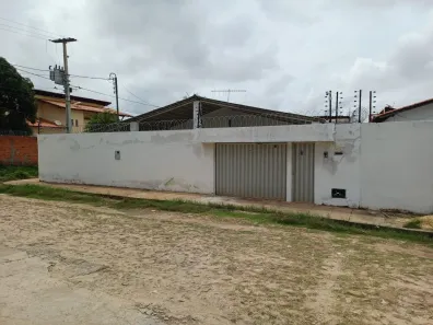 Casa com 4 Quartos à venda, 250m² no Santa Isabel, Teresina