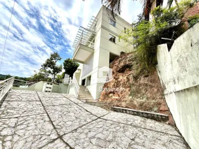 Casa de Condomínio com 2 Quartos à venda, 120m² no Badu, Niterói