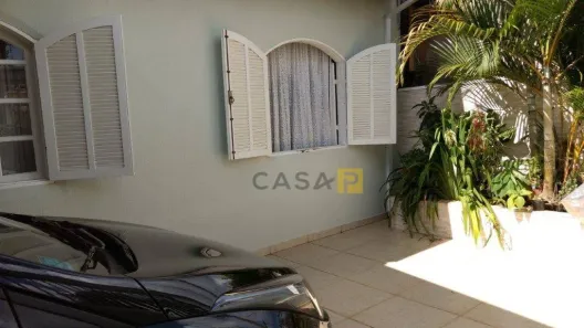 Casa com 3 Quartos à venda, 114m² no Vila Cordenonsi, Americana