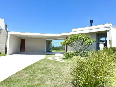 Casa de Condomínio com 4 Quartos à venda, 214m² no Rainha do Mar, Xangri-Lá