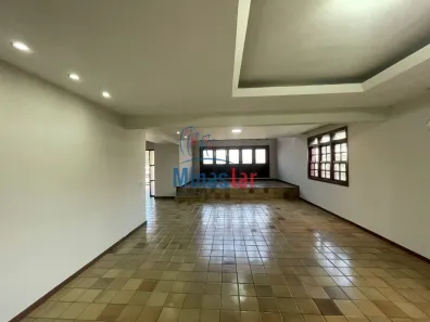 Casa com 8 Quartos para alugar, 640m² no Santa Tereza, Belo Horizonte
