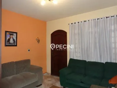 Casa com 3 Quartos à venda, 211m² no Centro, Santa Gertrudes