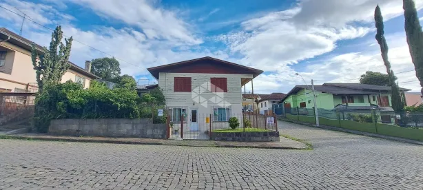Casa com 3 Quartos à venda, 340m² no Nossa Senhora de Lourdes, Caxias do Sul