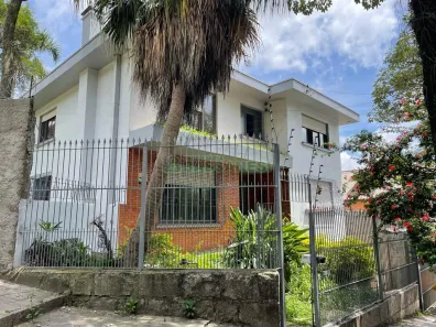 Casa com 5 Quartos à venda, 200m² no Marechal Floriano, Caxias do Sul