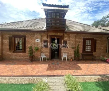Sobrado com 3 Quartos à venda, 240m² no Samambaia, Mairiporã