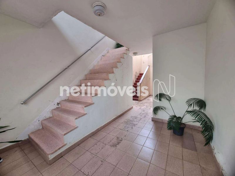 Casa com 4 quartos — Lagoinha, Belo Horizonte