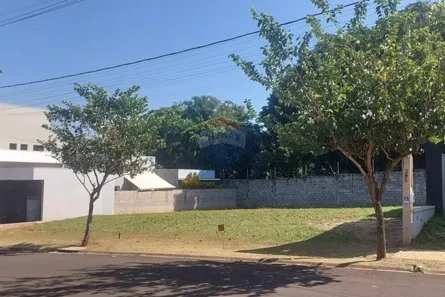 Lote/Terreno à venda, 270m² no Residencial Volpi, Araraquara