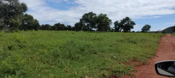 Fazenda/Sítio com 3 Quartos à venda, 121m² no Setor Central, Montes Claros de Goiás