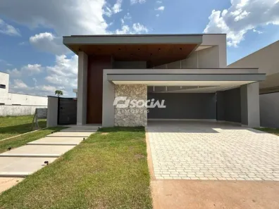 Casa de Condomínio com 3 Quartos à venda, 250m² no Eletronorte, Porto Velho