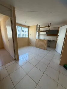 Apartamento com 2 Quartos para alugar, 48m² no Barroso, Fortaleza