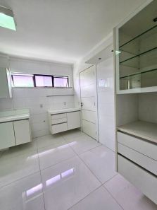 Apartamento com 3 Quartos à venda, 146m² no Guararapes, Fortaleza
