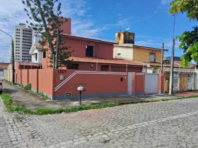 Sobrado com 4 Quartos à venda, 200m² no Nova Parnamirim, Parnamirim