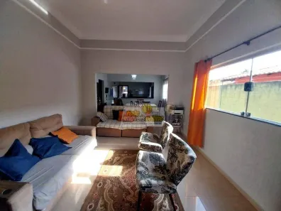 Casa com 3 Quartos à venda, 213m² no Nossa Senhora da Abadia, Uberaba