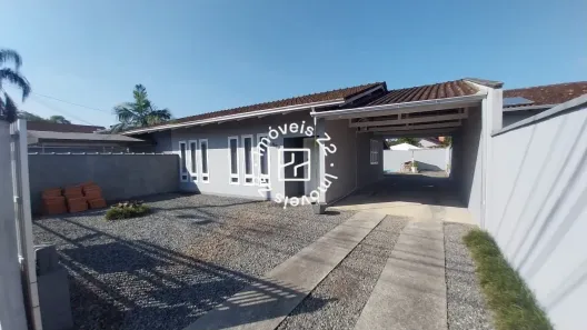 Casa com 3 Quartos à venda, 230m² no Vila Nova, Joinville
