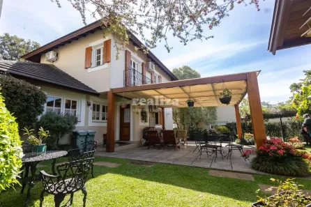 Casa com 3 Quartos à venda, 280m² no Vila Moura, Gramado