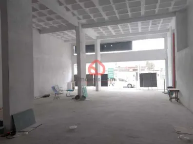 Ponto Comercial à venda, 150m² no Vila Valqueire, Rio de Janeiro