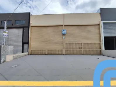 Galpão/Depósito/Armazém para alugar, 290m² no Moinho dos Ventos, Goiânia