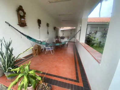 Casa com 9 Quartos à venda, 250m² no Paquetá, Rio de Janeiro