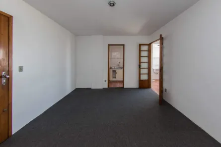 Apartamento com 2 Quartos para alugar, 58m² no Centro, Pelotas