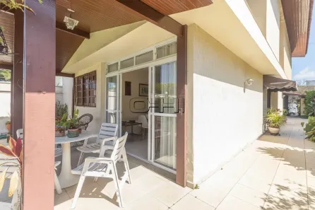 Casa com 3 Quartos para alugar, 250m² no Alto da Lapa, São Paulo