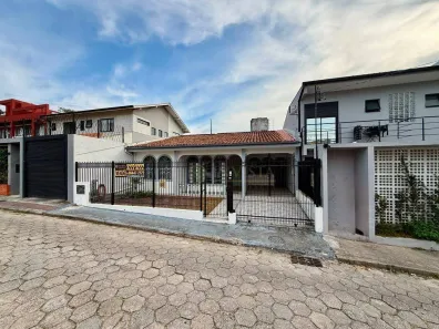 Casa com 4 Quartos à venda, 177m² no Santa Mônica, Florianópolis