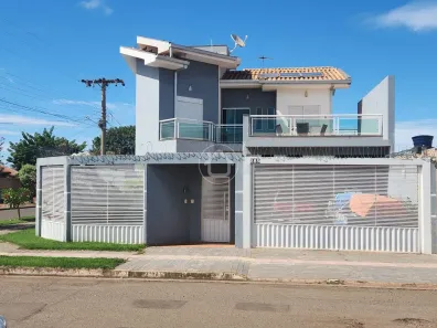 Sobrado com 4 Quartos à venda, 197m² no Vila Nasser, Campo Grande