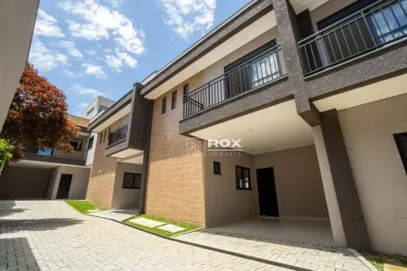 Sobrado com 2 Quartos à venda, 98m² no Santa Cândida, Curitiba