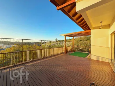 Casa com 3 Quartos à venda, 283m² no Ipanema, Porto Alegre