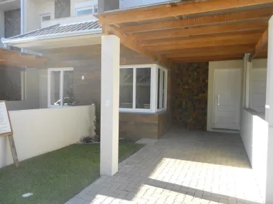 Sobrado com 2 Quartos à venda, 102m² no Vila Juriti, Nova Petrópolis