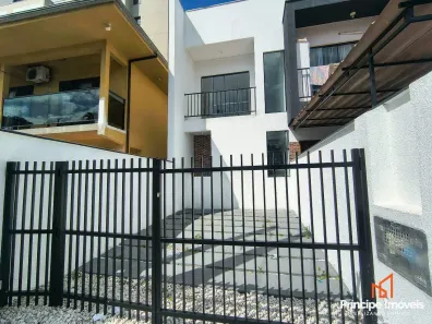 Casa com 2 Quartos à venda, 77m² no Costa e Silva, Joinville
