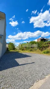Lote/Terreno à venda, 748m² no Primeiro de Maio, Brusque