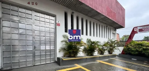Prédio Comercial para alugar, 700m² no Santo Amaro, São Paulo