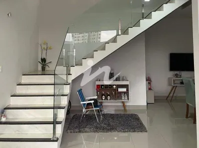 Sobrado com 3 Quartos à venda, 200m² no Grand Ville, Uberlândia