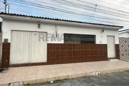 Casa com 2 Quartos à venda, 150m² no Benedito Bentes, Maceió