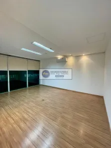 Sala Comercial para venda ou aluguel, 210m² no Alphaville Centro Industrial e Empresarial/Alphaville., Barueri