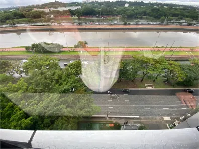 Sala Comercial à venda, 42m² no Alto de Pinheiros, São Paulo