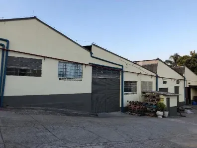 Galpão/Depósito/Armazém à venda, 2200m² no Vila Carmosina, São Paulo