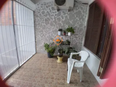 Casa com 2 Quartos à venda, 120m² no Jardim Floresta, Porto Alegre